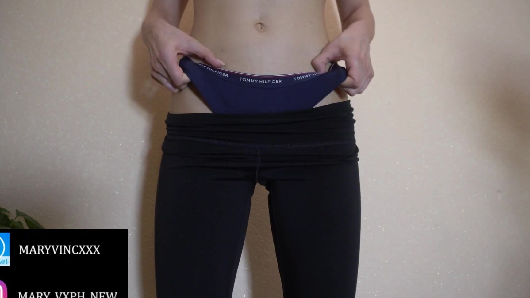 "anngrinch" Fit Girl, Fitness, Fit Ass, Leggings, Leggings Ass, Tight Leggings, Sexy Ass, Sexy Body, Tight Ass, Kink, Butt, Petite, Suggest anngrinch Tight ass in black leggings Pornhub