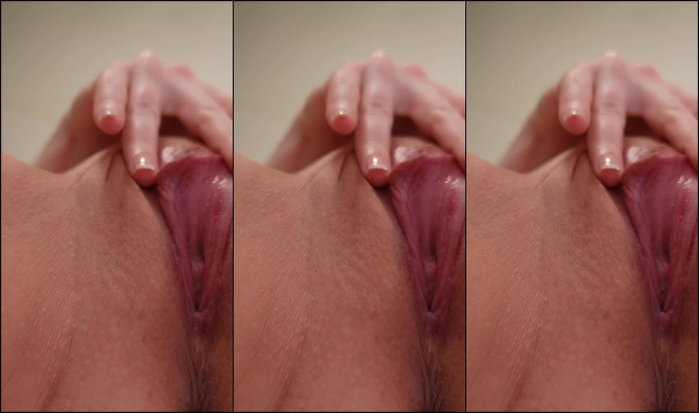 Thetinyfeettreat Waking You Up This Morning By Sitting On Your Face