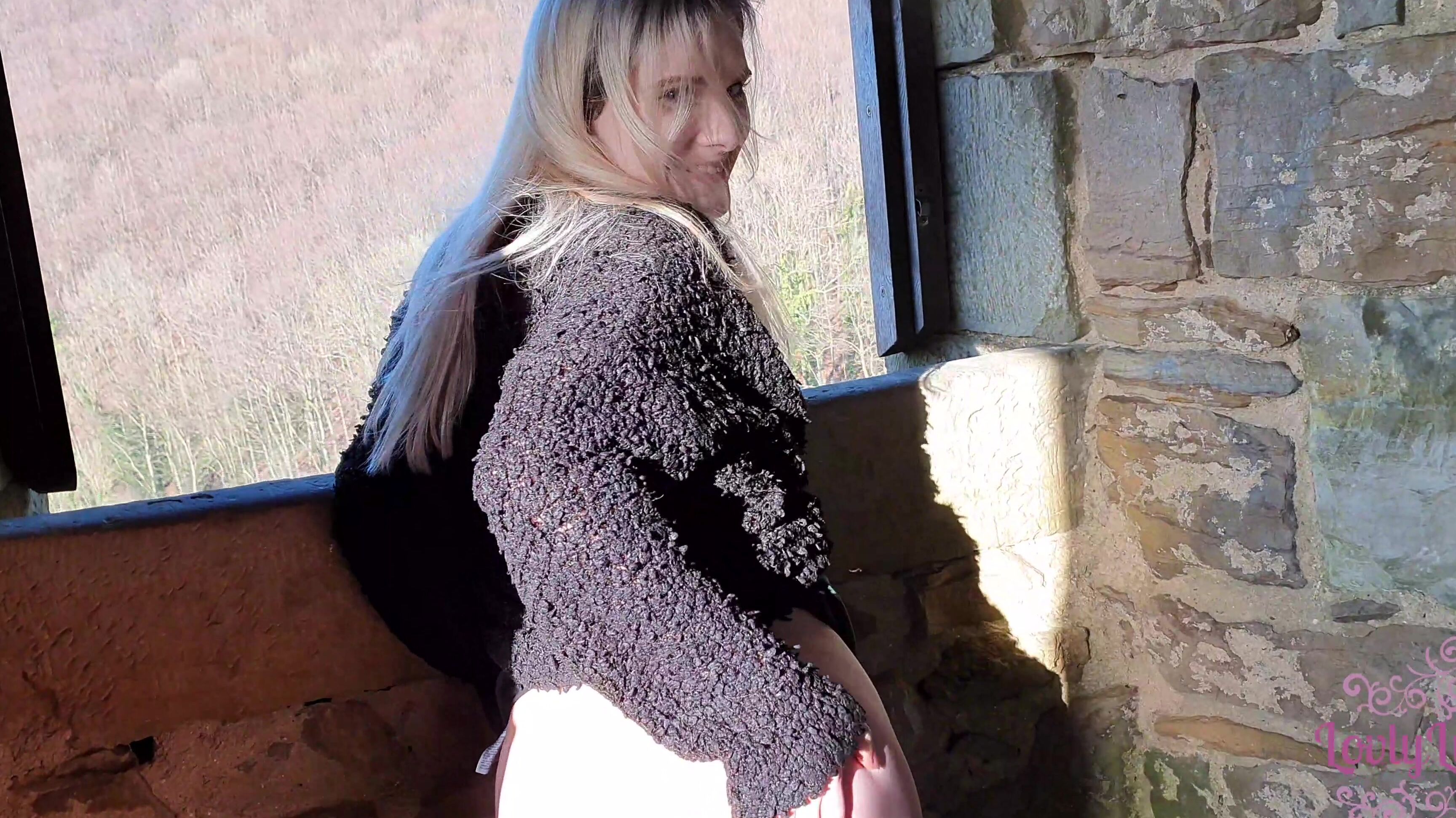 Lovlyluna Sex On A Castle Public Sex Manyvids