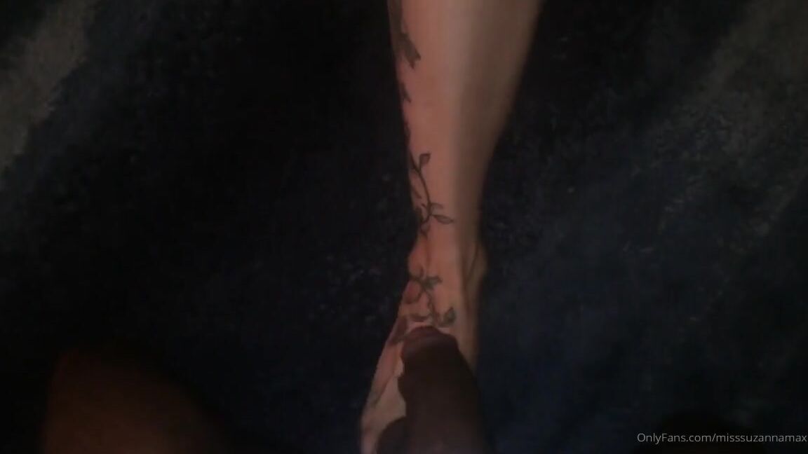 Misssuzannamax Onlyfans Giving My Balls A Good Workout Before We Get Comfortable For Movie Night