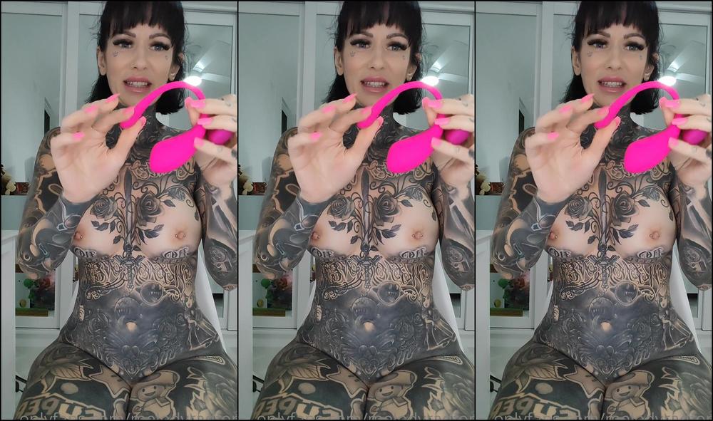 Melodyradford Trying Different Vibrators Which Is My Favourite