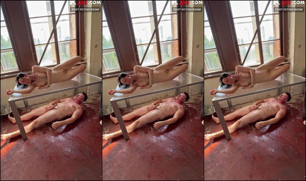 24 R51Com Day 6 Foot Fuck