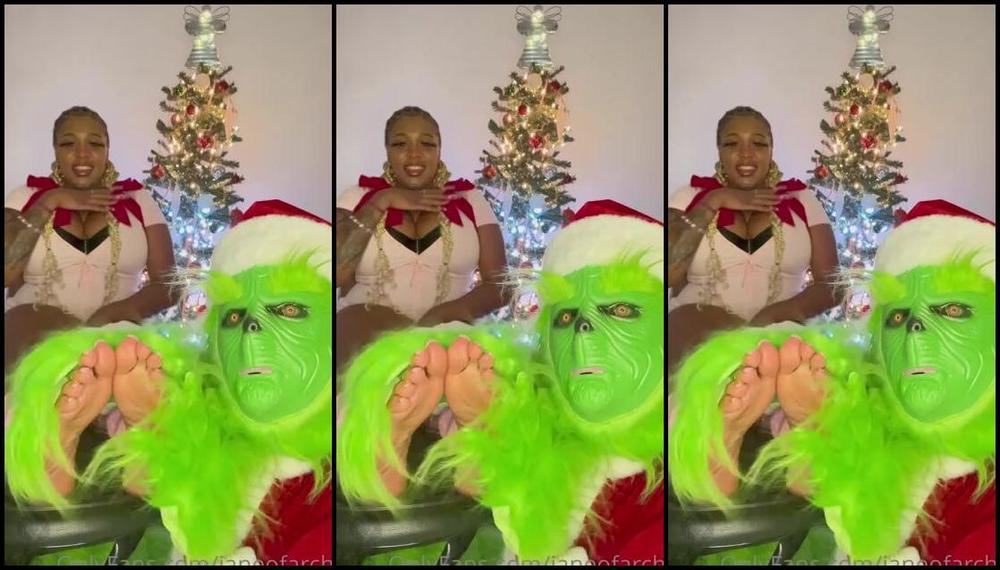 Janeofarchs Onlyfans The Grinch Sneaks Into My House On Christmas Eve And Stole Alot Of Things From Me First Thing