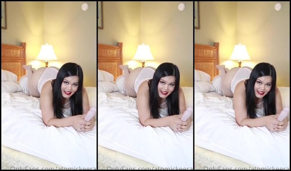 Atomickeerati Onlyfans Birth Day Girl What Are You Gonna Do If You Open The Room And See Z