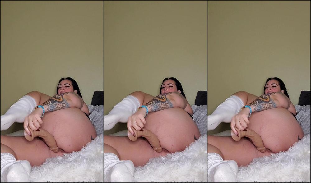 Iluvshaunalv Keeping My Pretty Feet Warm While I Fuck Myself And Cum All Over My Favorite Dildo Don T