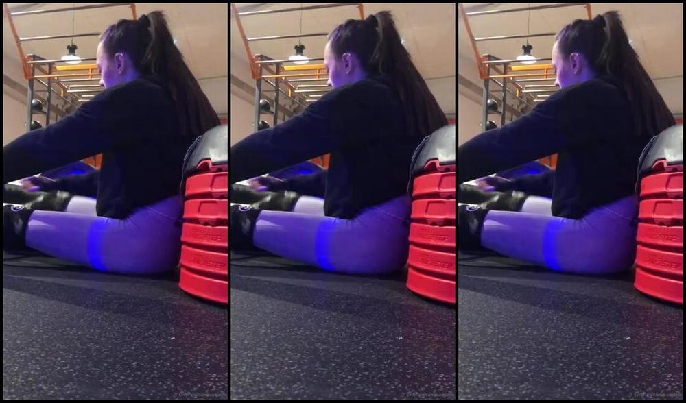 Goddessgaelle Nicknamed Badgaelle Onlyfans Lorsque Je Fais Cet Exercice Je M Imagine En Train De Baiser Des Soumis Et A Me Fait Tellement Rire