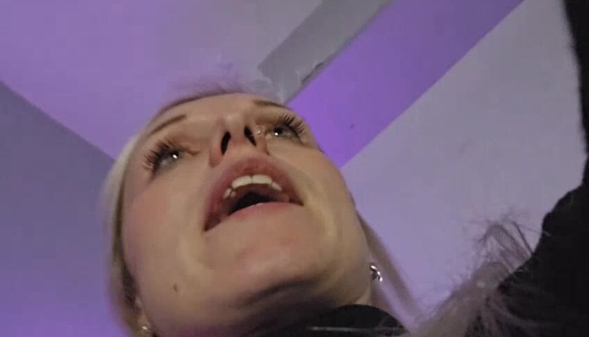 "Lexi Snow" doctor, handjobs, mommyroleplay, physicaltherapist, sfw, shrinkingfetish Mommy Therapist Shrinks You manyvids