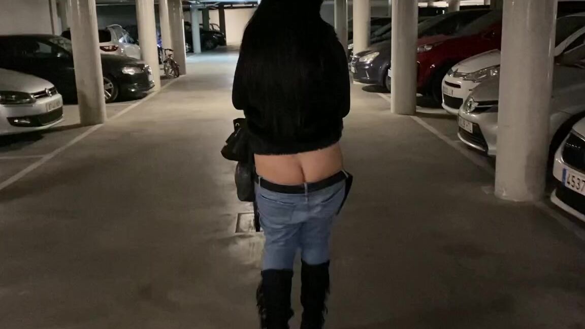 Prettyprincess220 12 03 2022 Onlyfans Видео Buttcrack Looking For My The Car Ci