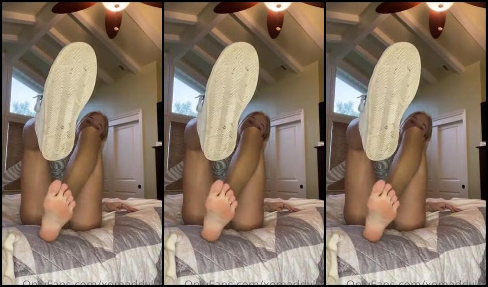 Goddess Kaylee Aka Xomaddykxo Onlyfans Come Lick On Goddess Soles I Don T Wanna Hear A Peep Come Out Of That Mouthp