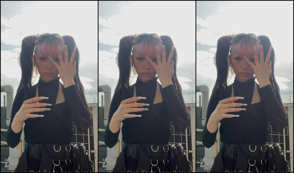 Hirarilily Open The Zipper