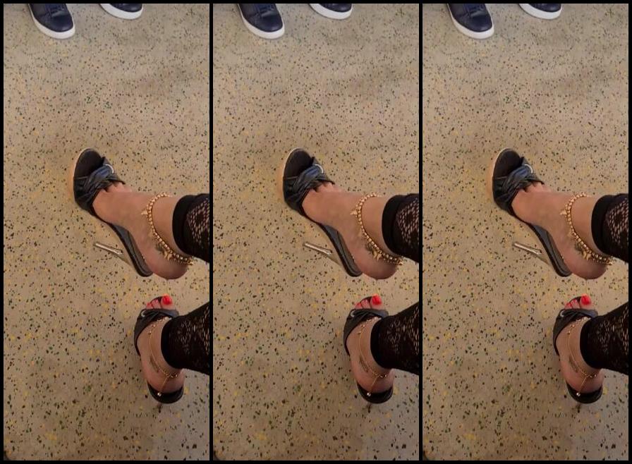 Feetbysherri Onlyfans Train Vibes And Guess Shoes