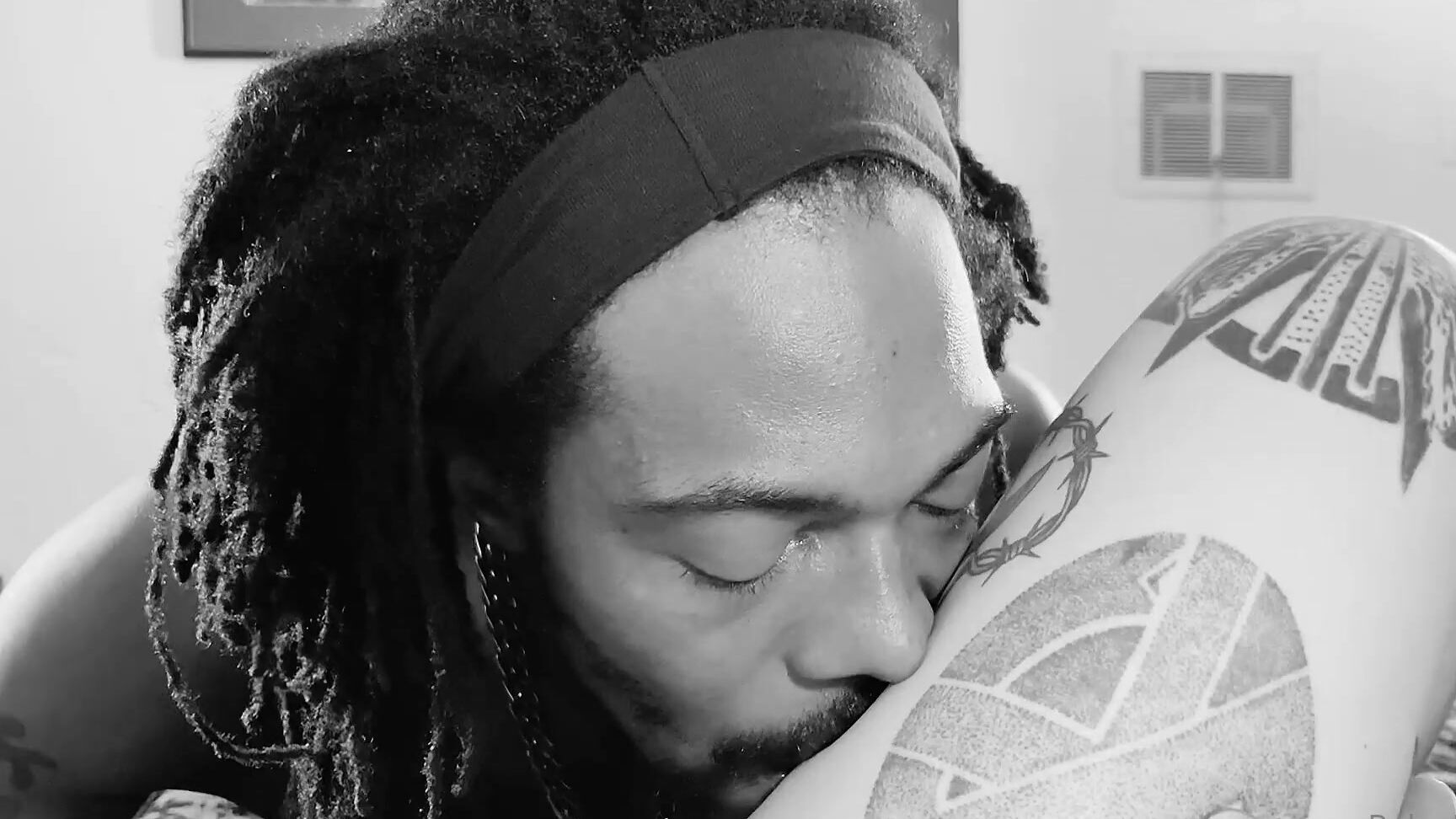 Rubyriots 3262805955 04 03 2024 Cunnilingus A Silent Porngraphy Film By Knottyrellkey Find It In Your Dms