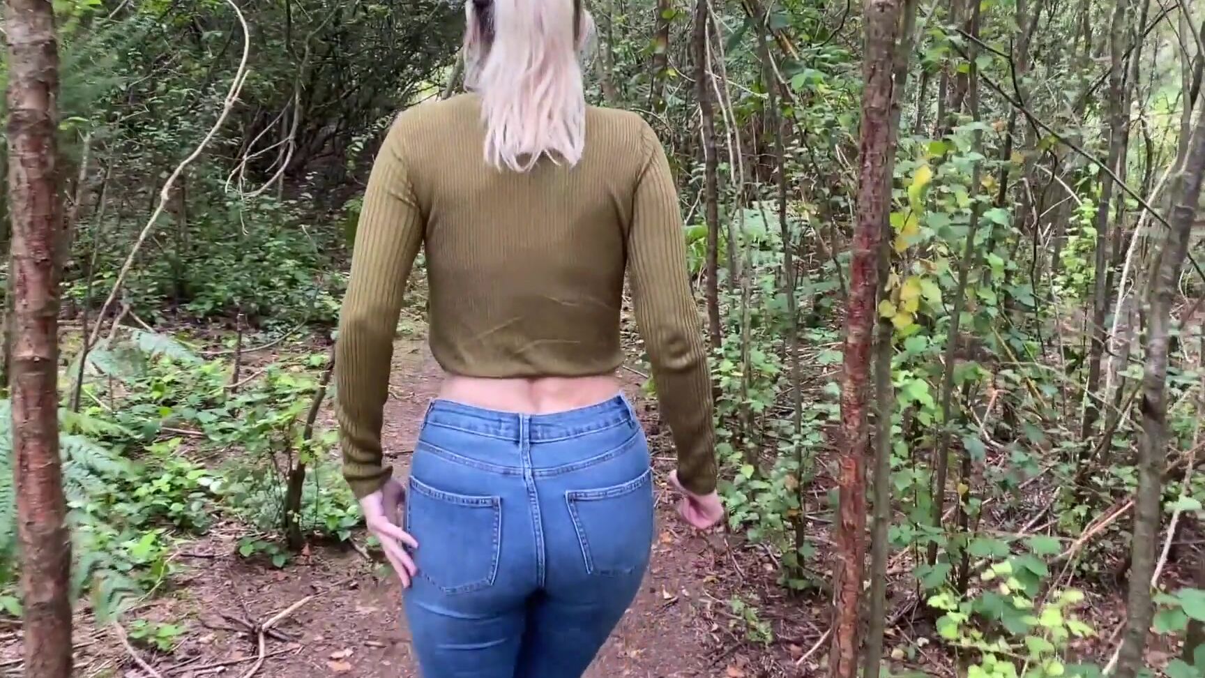 Penny Loren P Ing In Tight Jeans In Woods Manyvids