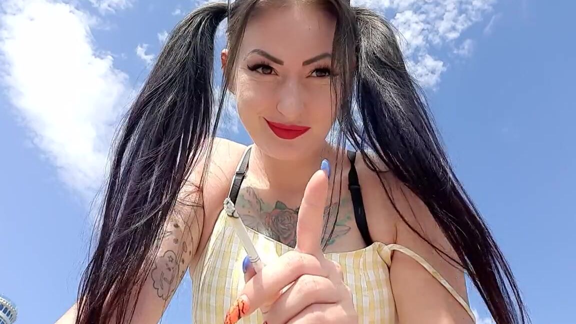 Dominatrix Nika Smoking fetish from stunning beauty! Passionate outdoor smoking Pornhub