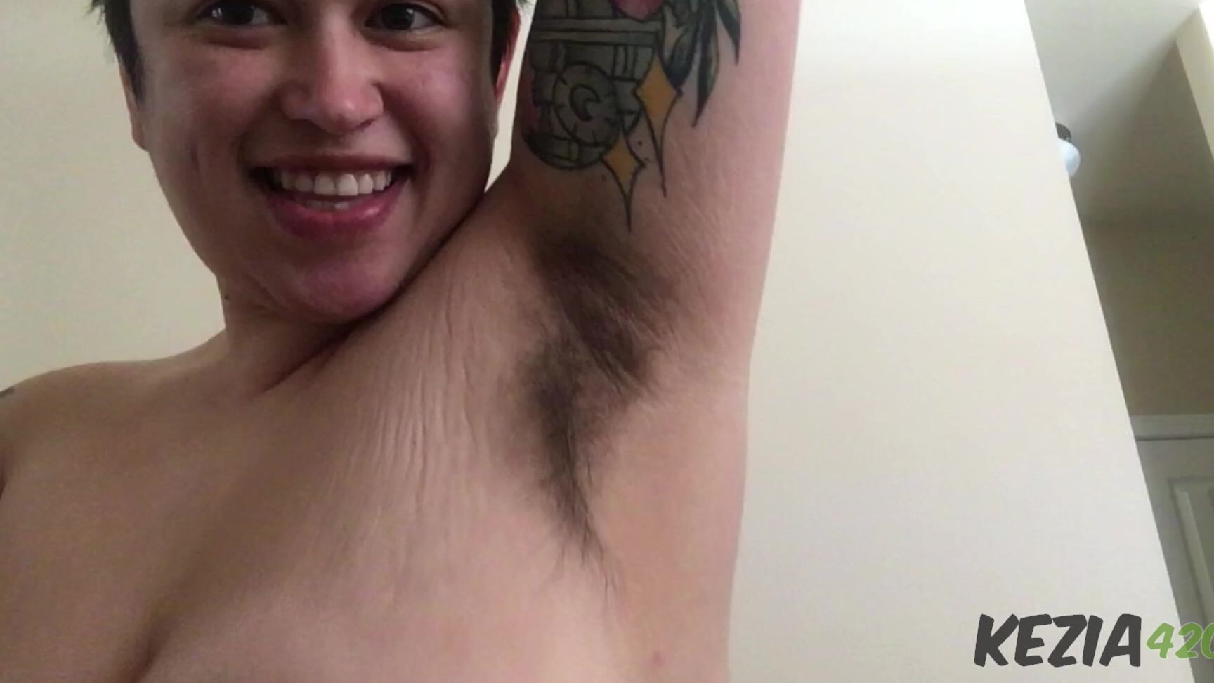 Kezia Bbw Sniffing Licking Hairy Armpits