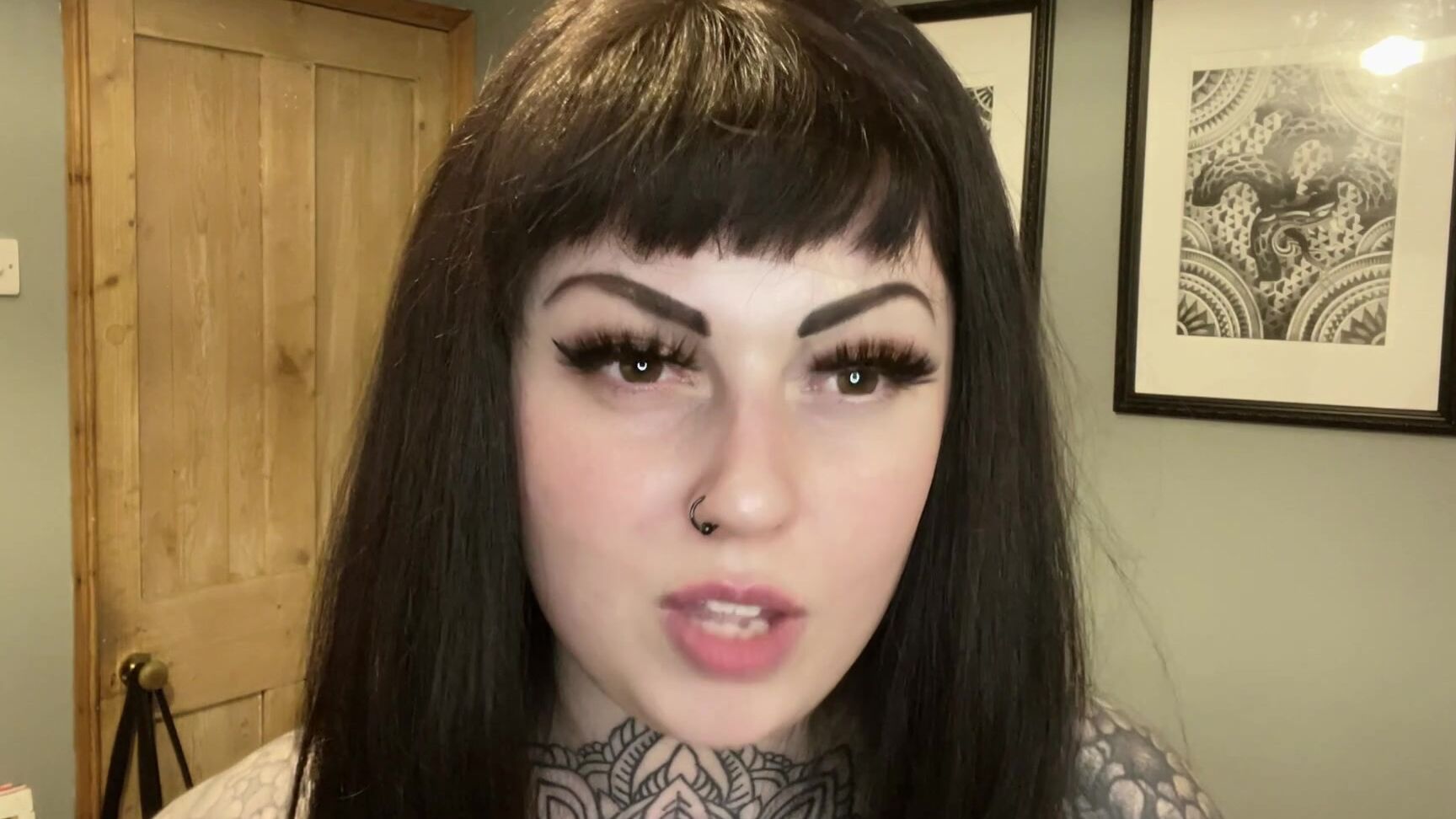 "MissValentina" british, femdom, verbalhardcorehumiliation, verbalhumiliation, wedgies Wedgies From The Bully manyvids