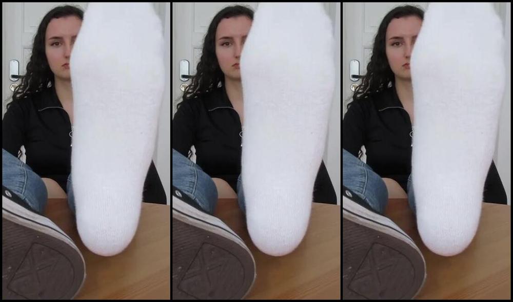 Neolasoles Nicknamed Neolasoles Onlyfans I Need A Slave To Clean My Dirty Chucks And Afterwards He Can Lick My Feet