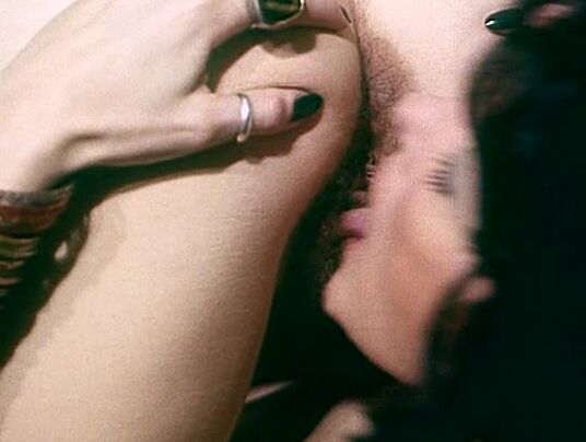 "Mix" Oral Sex Perversion d'une jeune mariée Alpha France