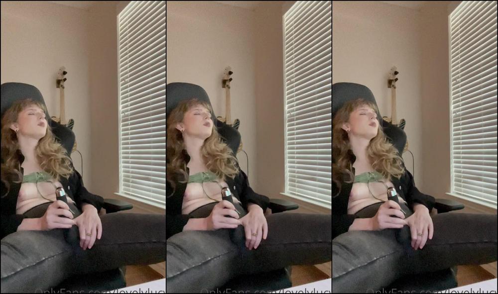 Lovelylucy Dirty Talk And Raw Unedited Vibrator Cums Lmk If You Like More Authentic Videos Like This