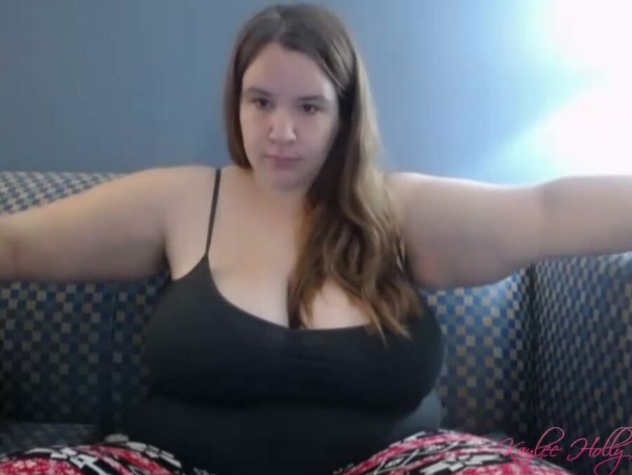 Kaylee Holly Huge Fat Arms