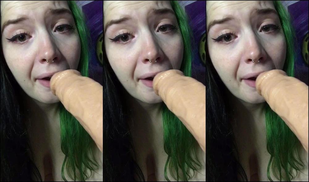 Littleelfiie I Needed Some Throat