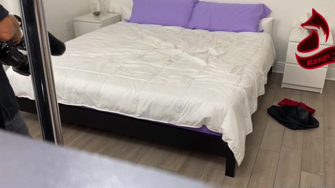 Kenzifoxx Purchase The Full Length Vid On M Vids Or Message Me I Ll Send It To Your In Box For