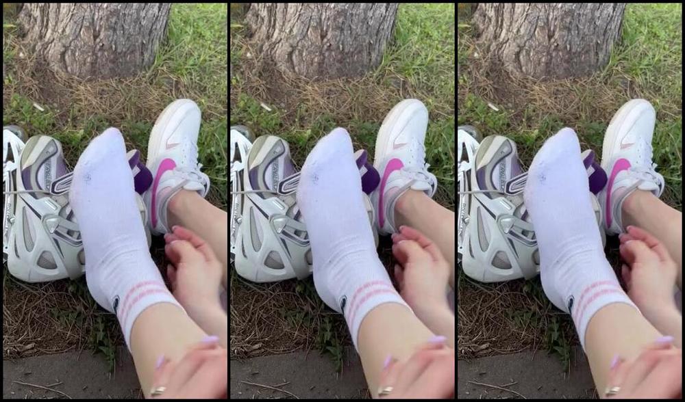 Red Queen Nicknamed Red Queen 94 Femdom 04 06 2024 Onlyfans Video I Want You To Kneel Down And Sniff My Sweaty Socks After Roller Blading Imagine You