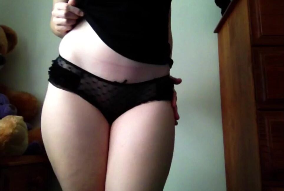 Amethystlee Showing Off Panties