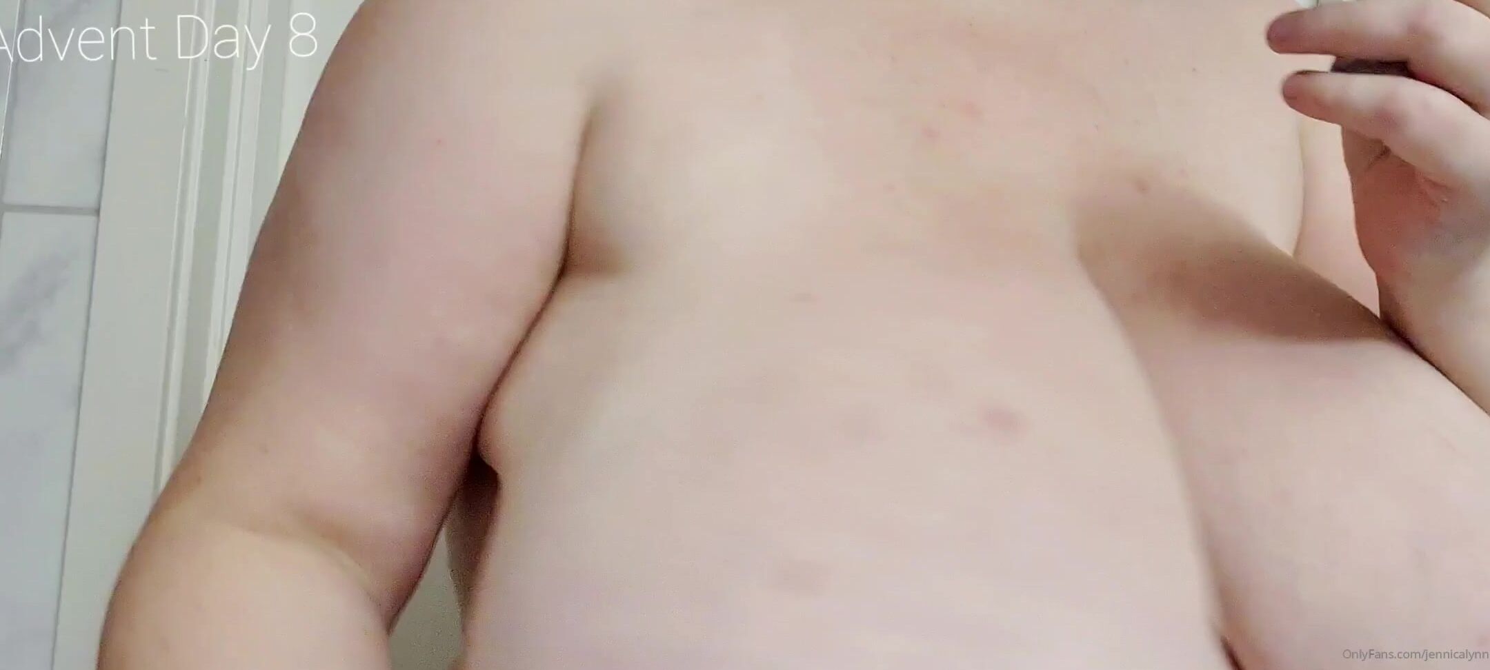 Jennicalynn 1411484116 12 08 2020 Advent Calander Day 8 Video Fail Well I Tried To Get My Boobs Glittery