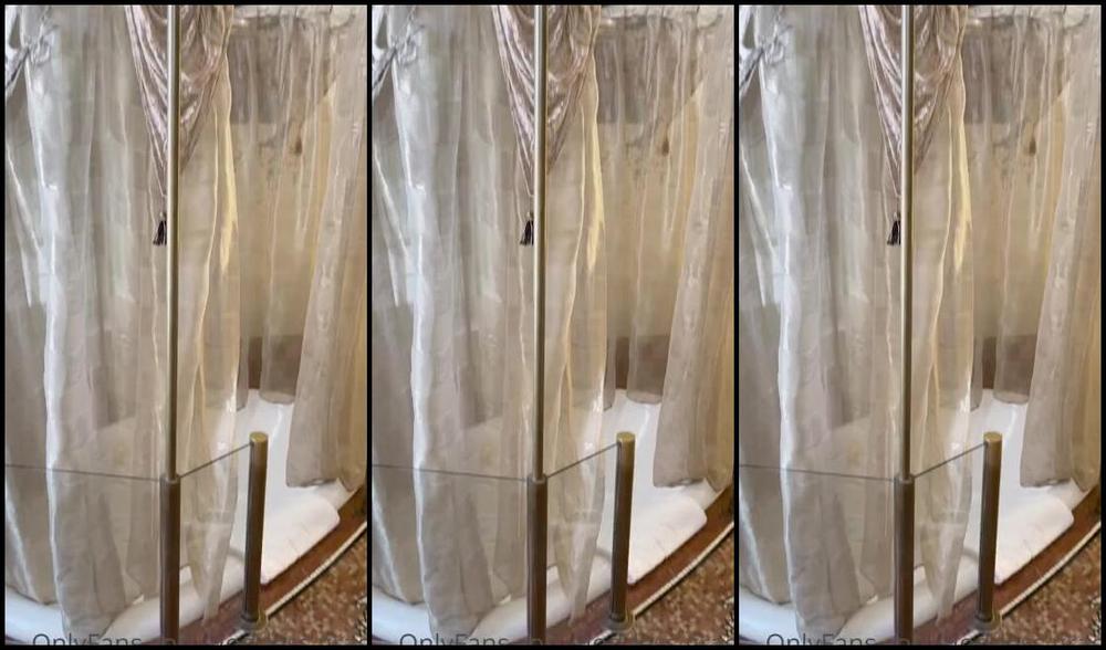 Goddess Grace Nicknamed Goddessgrace Onlyfans I Get Turned On By Imported Italian Mosaic Floors Frescos And Recessed Baths Only The Best