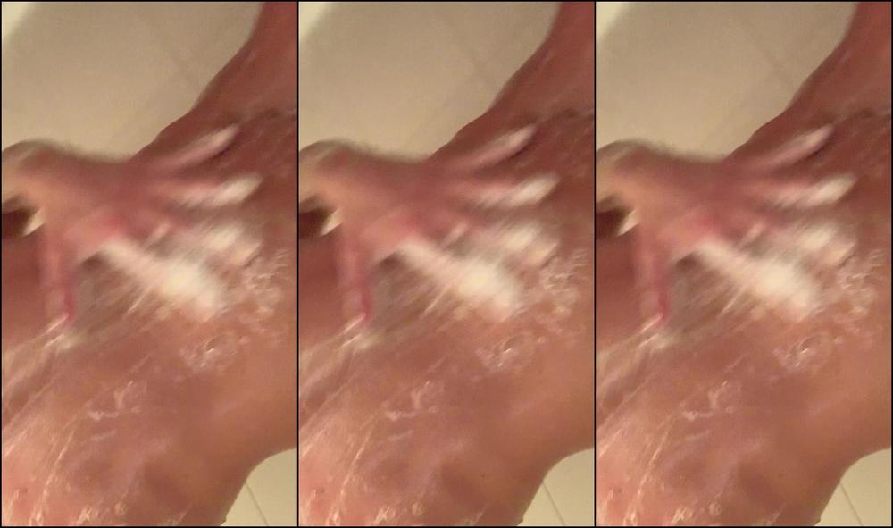 Alyssareece Soapy Pussy And Tease