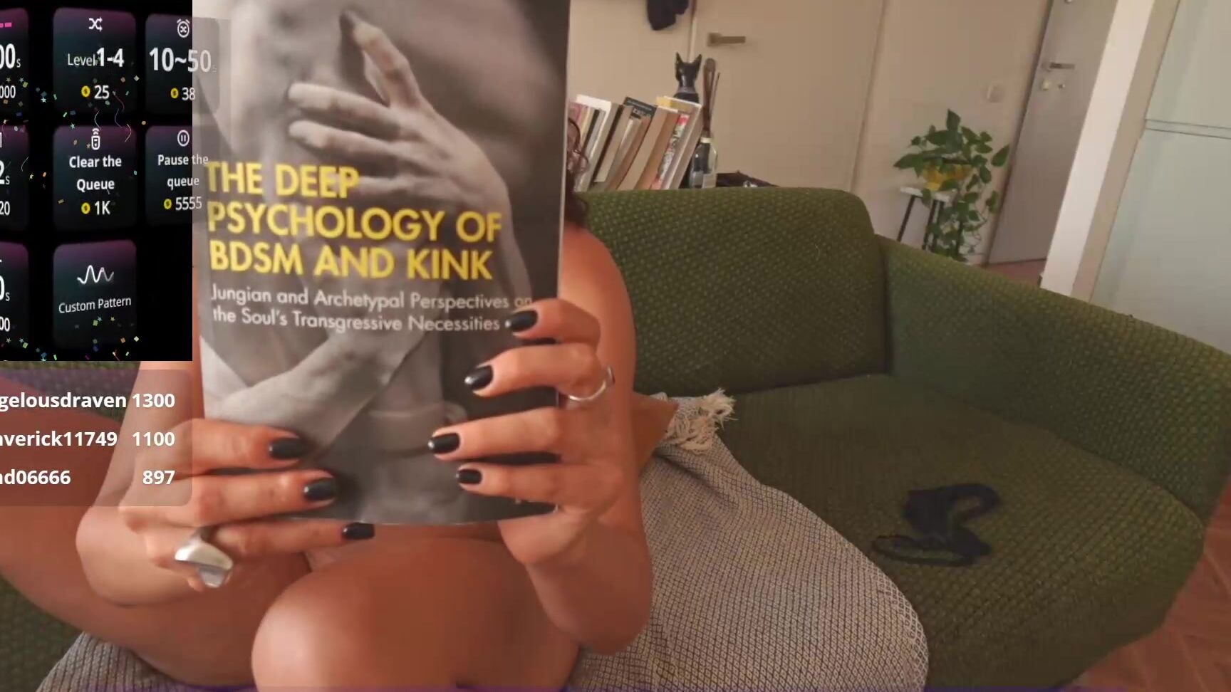 Venus In Jeans 2025 07 02 13 12