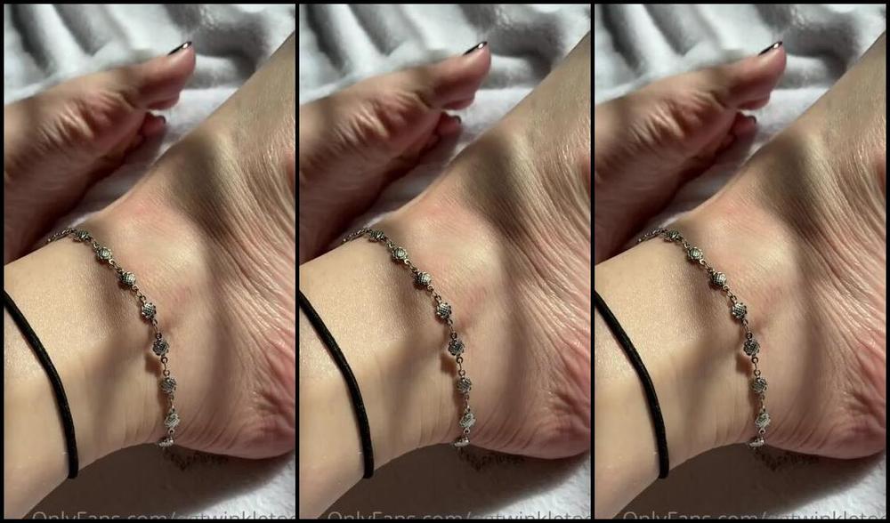 Waifu Jess Nicknamed Waifufeetmilkog Onlyfans Sunshineplatform Wedgestinies 22