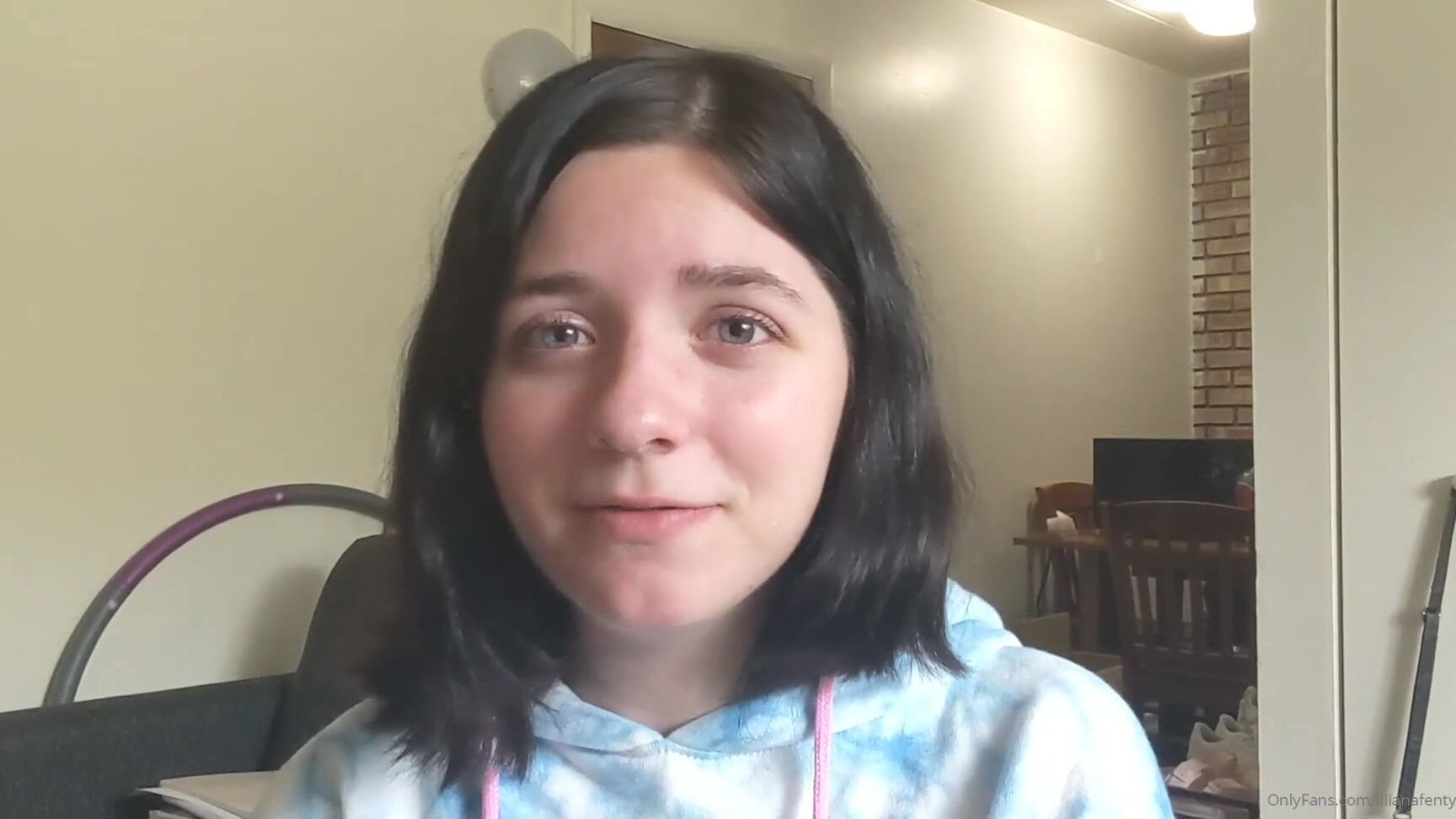 lilianafenty-15-09-2020-901700856-enjoy-this-bullshit-video-i-filmed-today-because-i-realized-i-didn-t-have-content-queued-u