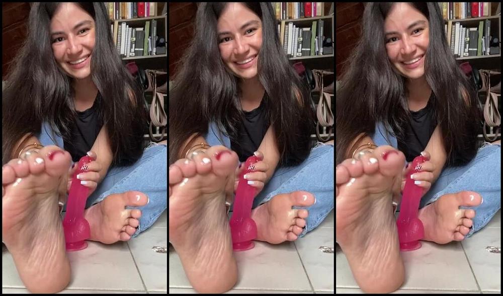 Evvalion Nicknamed Evvalion 01 17 2024 Onlyfans Video I Get Horny When I Show You My Soles While I Jerk Off Your Cock