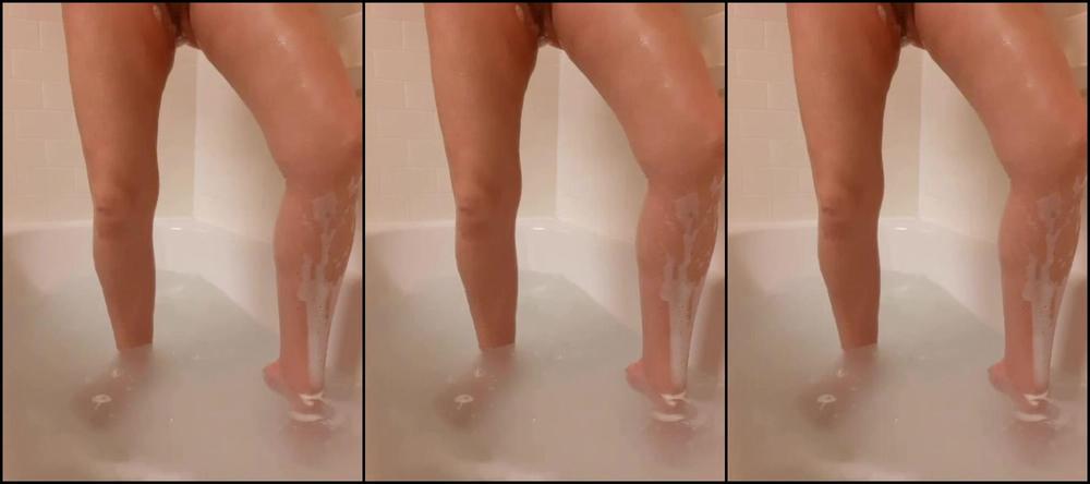 Cynthiatazer Enjoy Bath Time Was Live Maybe Next Time You Will Catch Me And Chat Going To Be Live A