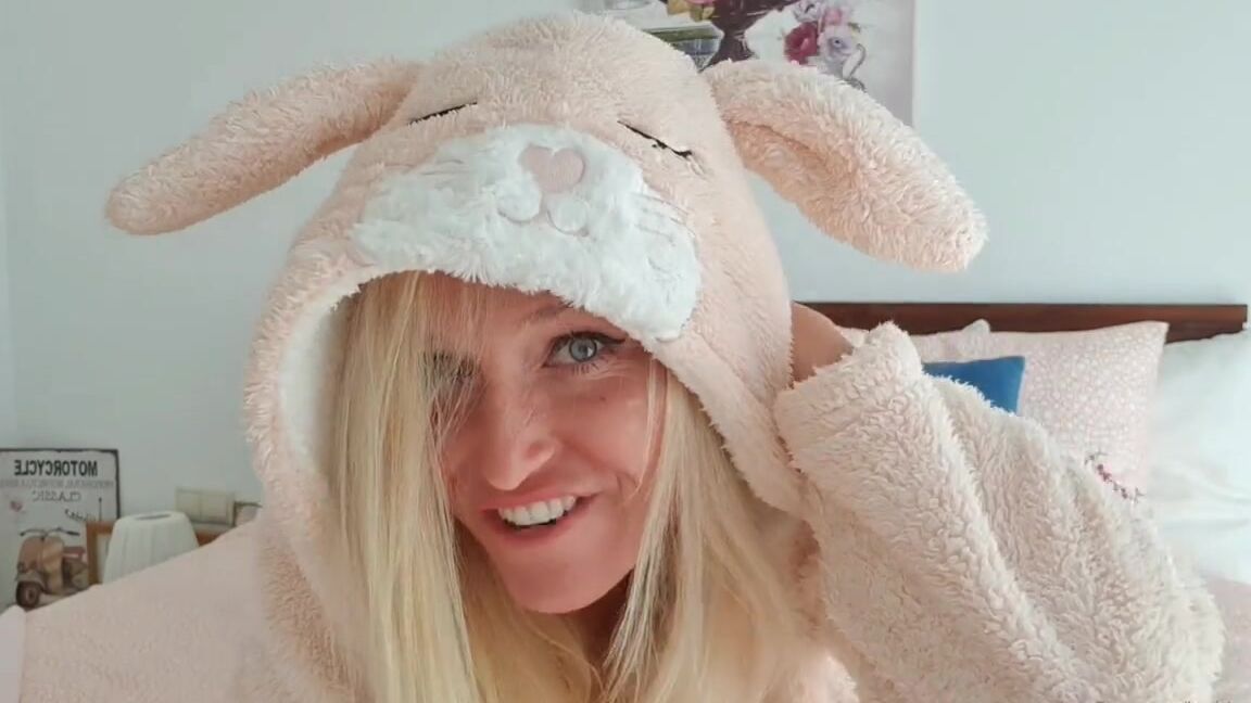 Kathianobilixx Findom 04 12 2020 Onlyfans Video Your Naughty Bunny