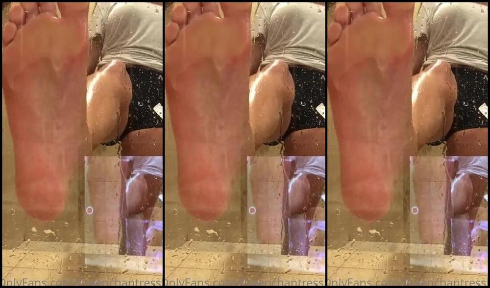 Theenchantressb Nicknamed Theenchantressb Onlyfans Wet Feeeeet