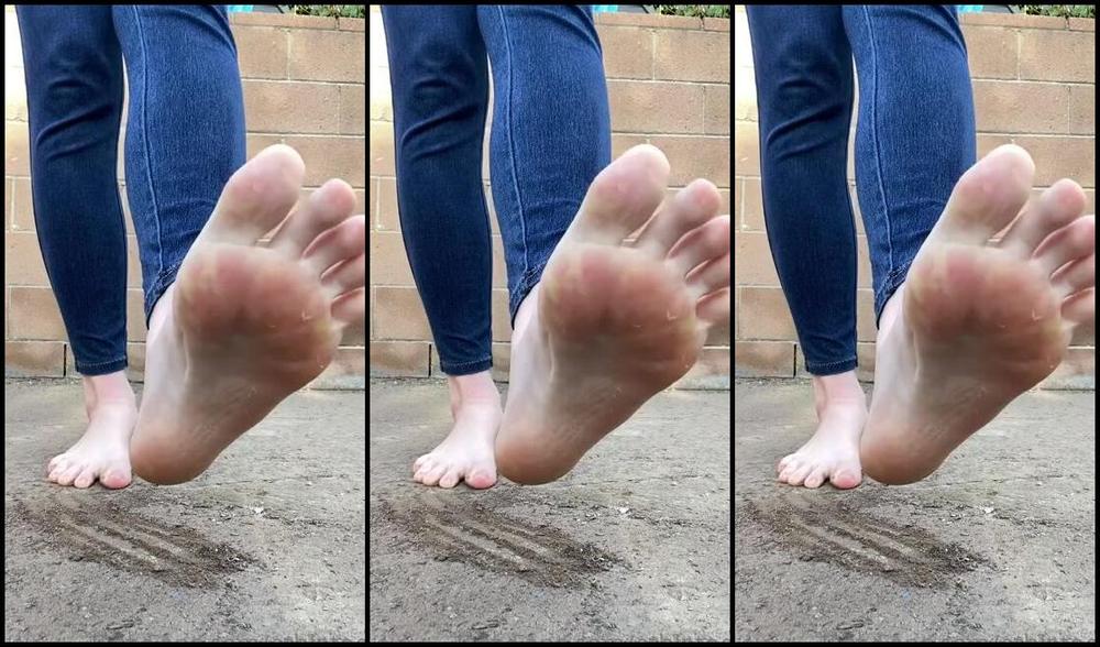 Athletoes Nicknamed Athletoes Onlyfans Just Playing In A Little Dirt Patch