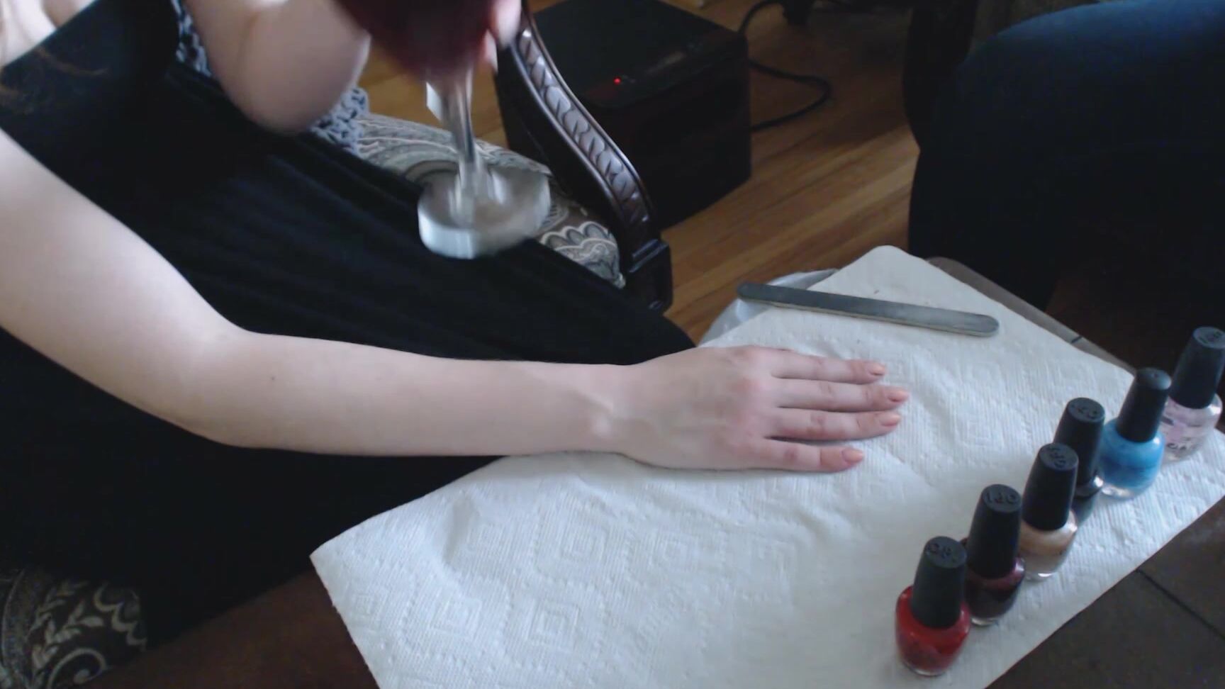 Canadiansammy Sammy Gets Her Nails Filed