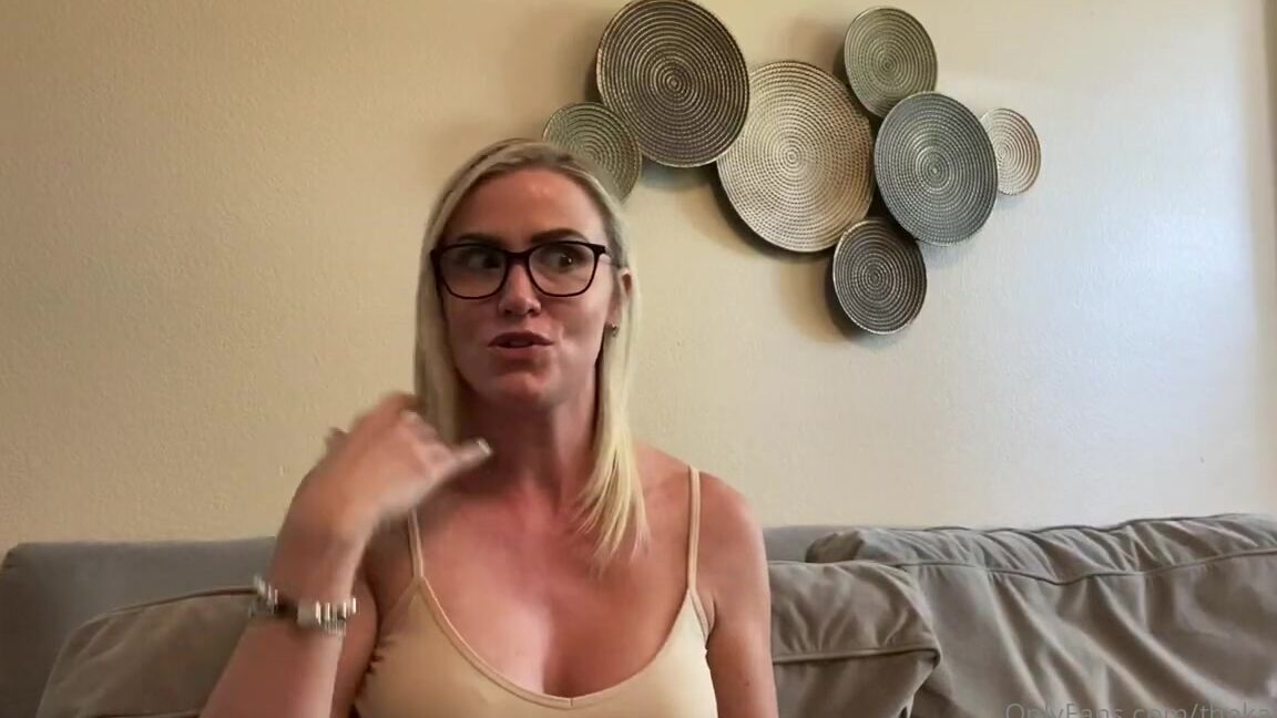 Thekatykat Women S Secret Skirt Club This Is A Video That I Put Out Awhile Back About The Time I Att