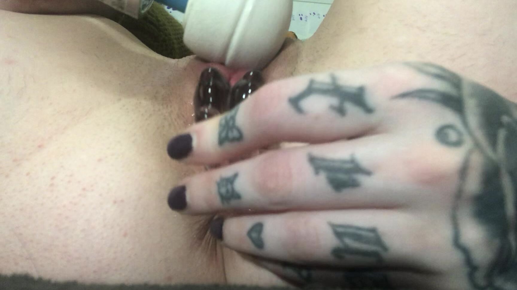 Slutty Spice Close Up Quickie With Glass Tentacle