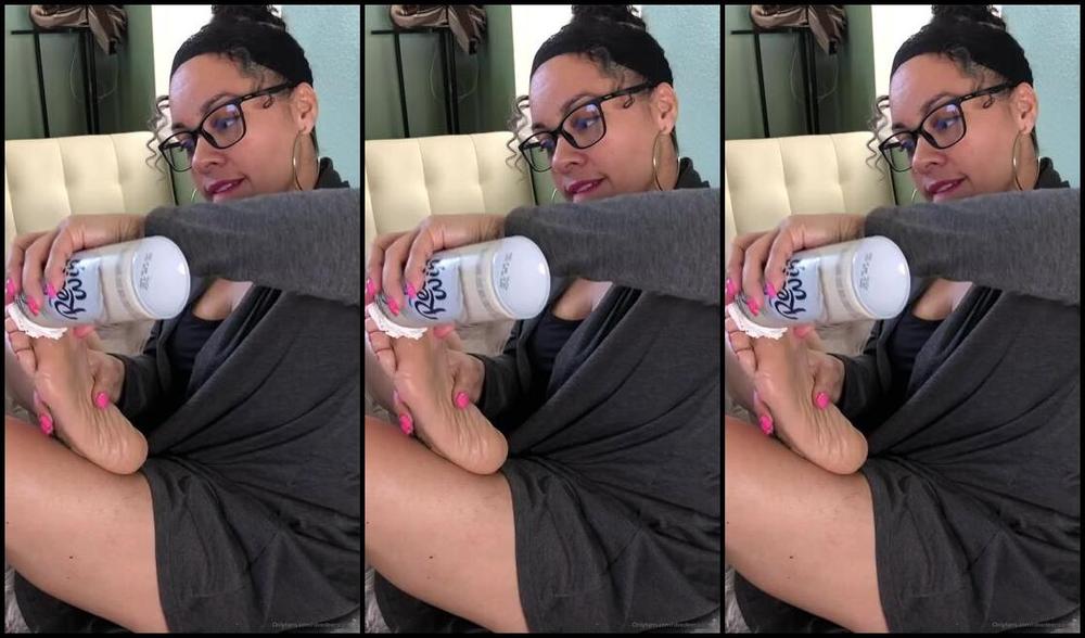 Deedeericanfeet Onlyfans Ok Here U Go This Was A Request For Whip Cream Selfworship