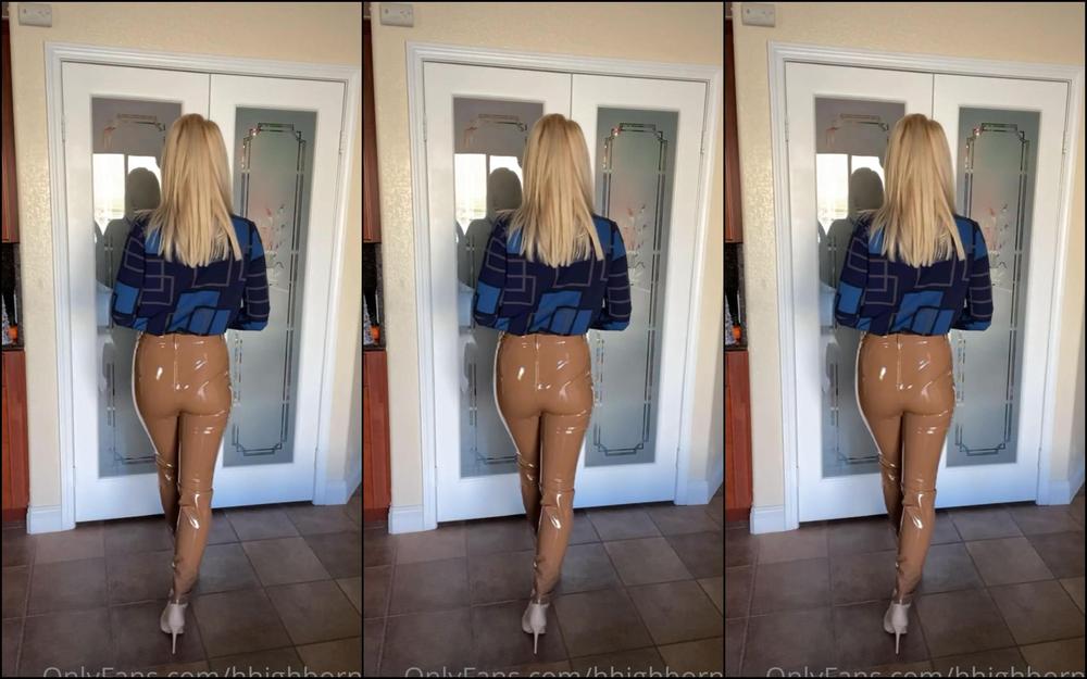 Hhighborne You Re A Sucker For Shiny Leggings Huh