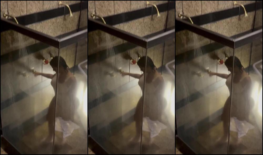 Kerolaychaves 2869834970 05 12 2023 Vem Tomar Banho Comigo Amor Me Ajudar Ensaboar Meu Bumbum E Minhas Coxas