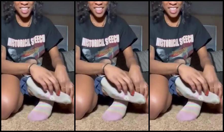 Solelesssky Aka Solelesssky Onlyfans My Feet Are So Sensitive Caz