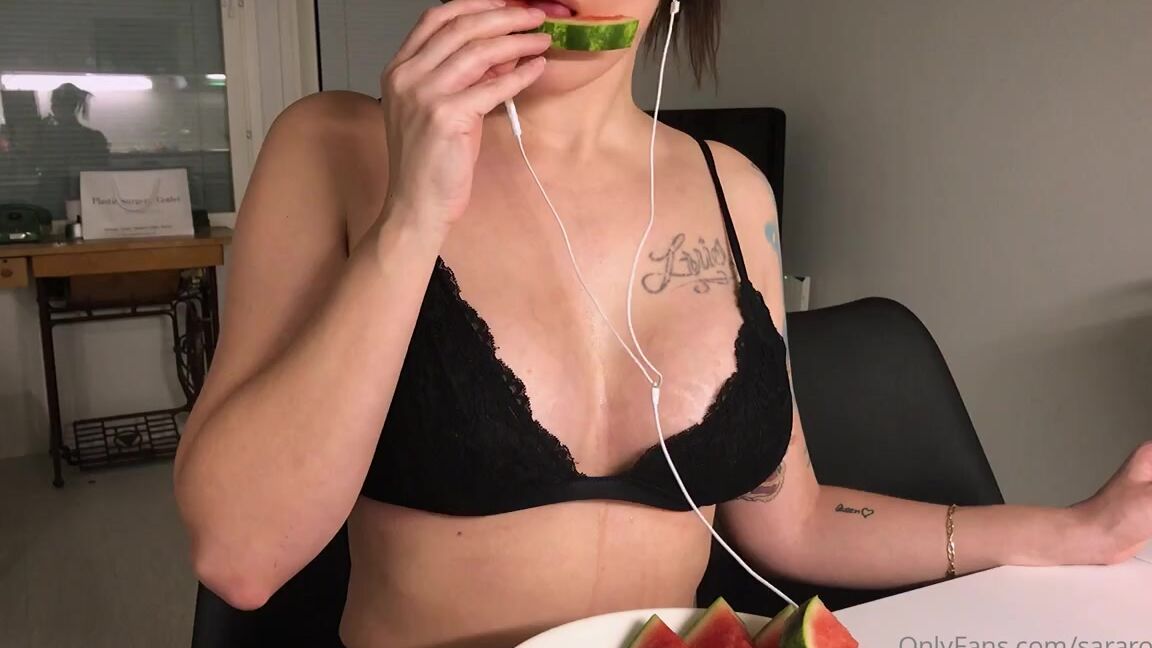 Diosa Sara Onlyfans Laita Kuullokkeet Kokeilin Vhn Erilailla Tehd Tmn Tarvitsisin Oikean Mikin Use Earphonesp