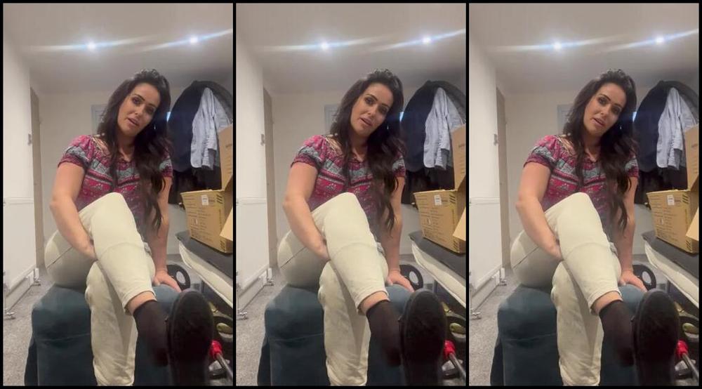 Queen1991 Nicknamed Queen9999111 Foot Fetish 05 24 2024 Onlyfans Video Leaked Queen9999111 30814