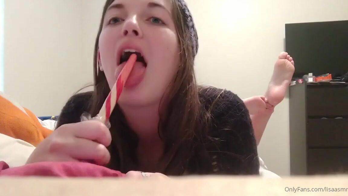 Lisaasmr Onlyfans Candy Cane Sucking Asmr2