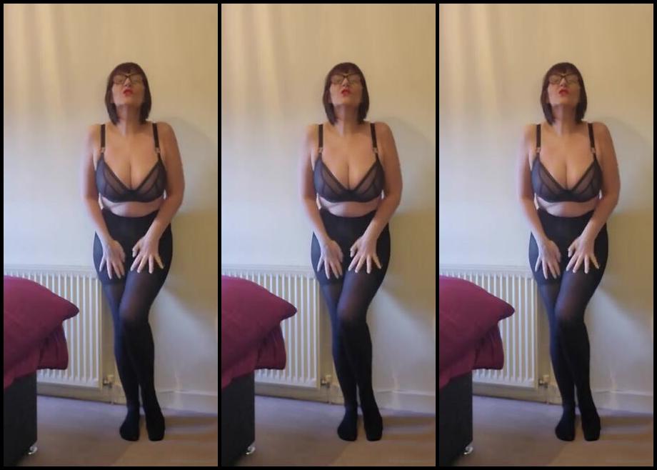 Miss B Nicknamed Missb52S Onlyfans 01 06 2023 I Love New Nylons